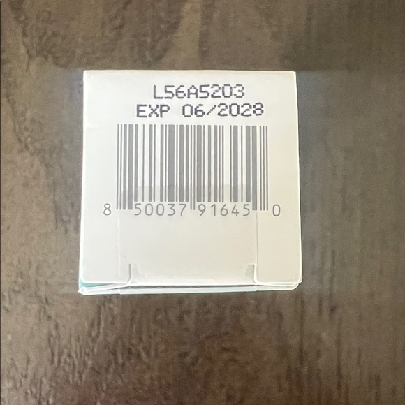 Neora Neo-Filler Lift and Fill Corrective Elixir 0.51 oz/15 ml Exp 6/2028 - New! - Picture 4 of 4